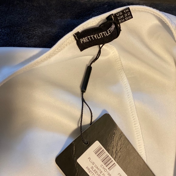 All plus jumpsuit. Pretty Little Thing WITH TAGS. - Picture 5 of 5